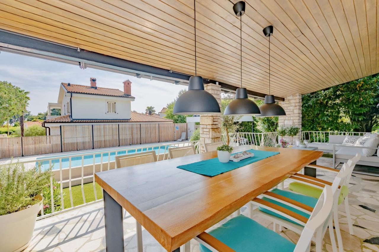 Residence Pecek Novigrad  Exterior photo